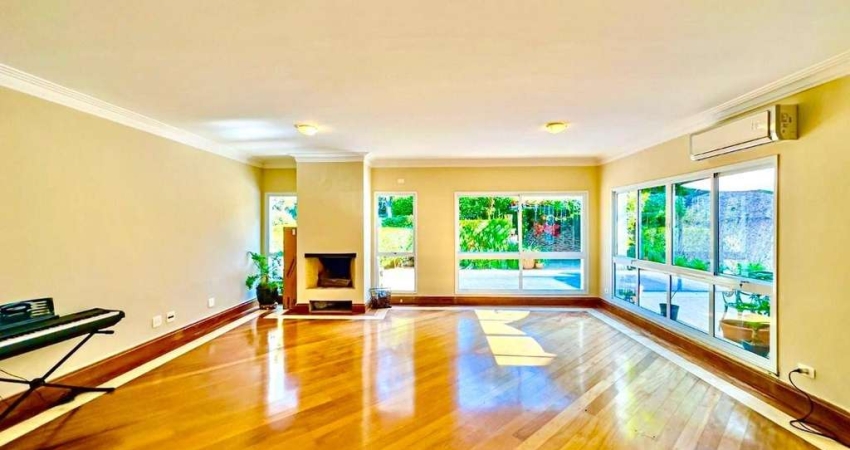 Casa à venda por R$ 4.500.000,00 em  Alphaville, Santana de Parnaíba, SP