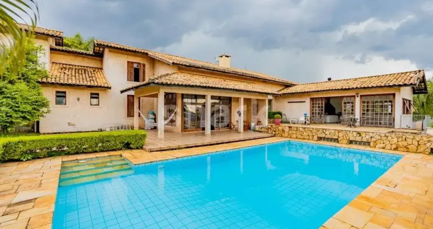 Casa à venda por R$ 4.800.000,00 em  Alphaville, Santana de Parnaíba, SP