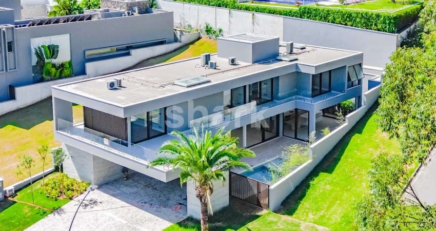 Casa mobiliada à venda por R$ 11.900.000,00 em Tamboré, Barueri-SP