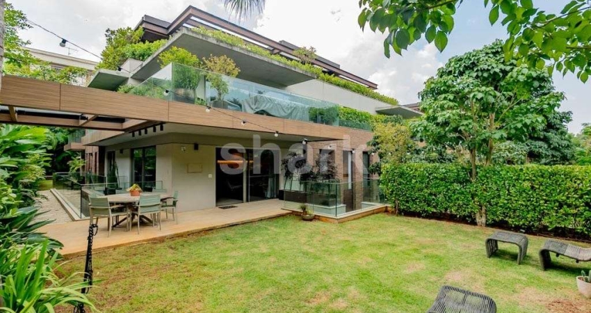 Casa à venda por R$12.000.000 no Alto de Pinheiros, São Paulo, SP