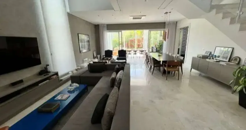Casa para venda ou locação por R$7.250.000,00 ou R$ 55.000,00/mês  em Alphaville, Tamboré - SP
