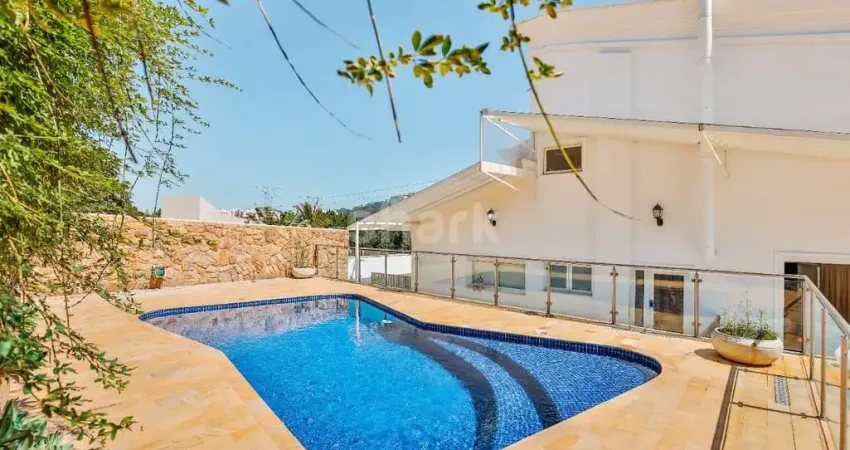 Casa para venda por R$ 7.000.000,00 em Alphaville,  Santana de Parnaíba-SP