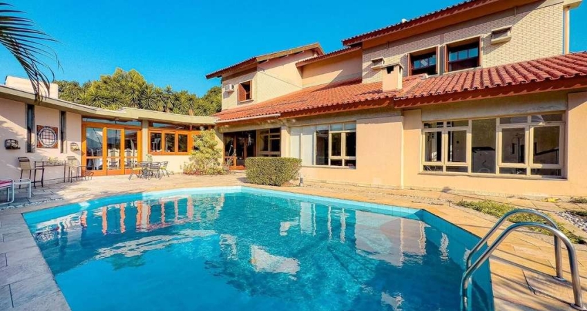 Casa à venda por R$ 8.500.000,00 em Alphaville, Barueri - SP