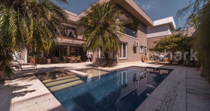 Casa à venda  por R$ 14.500.000,00 em Tamboré, Santana de Parnaíba-SP