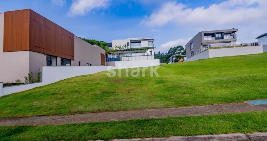 Terreno à venda  por R$ 2.600.000,00 no Tamboré, Santana de Parnaíba-SP