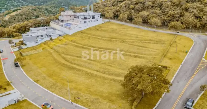 Terreno para venda por R$ 4.025.000,00 em Alphaville, Santana de Parnaíba-SP
