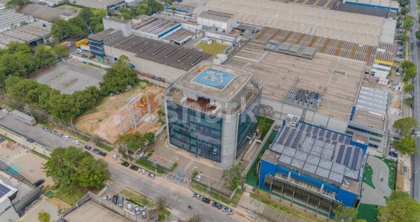 Conjunto comercial para venda por R$ 150.000.000,00 ou locação por R$ 338.000,00/mês, em Alphaville