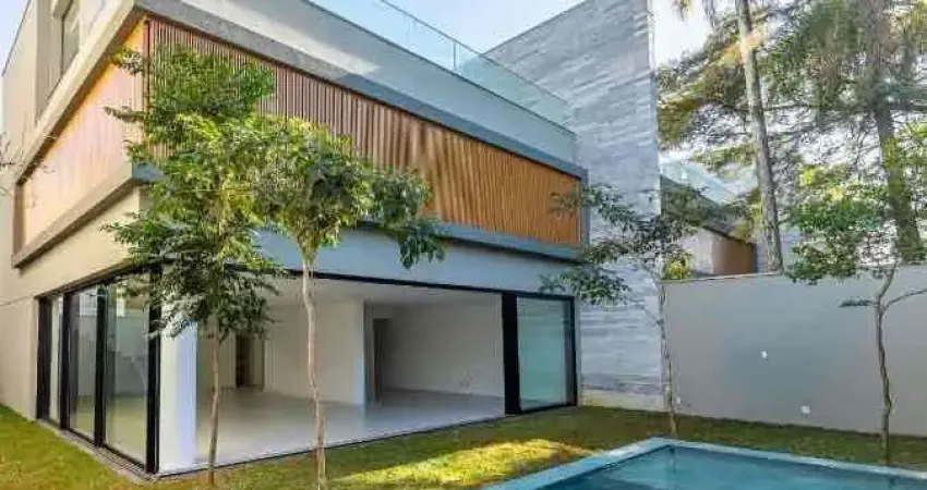 Casa à venda por R$ 10.200.000,00 no Brooklin Paulista, São Paulo, SP