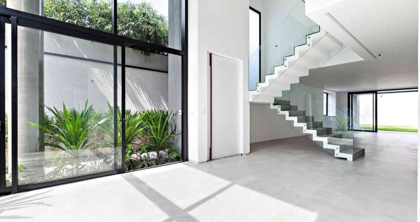 Casa à venda por R$ 7.600.000,00 em Alto de Pinheiros, São Paulo, SP