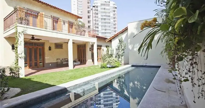 Casa à venda por R$ 6.200.000,00 em Alto de Pinheiros, São Paulo, SP
