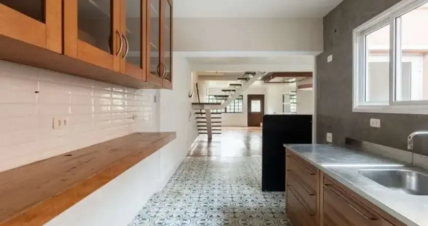 Casa de vila à venda por R$2.050.000,00, Pinheiros, São Paulo, SP