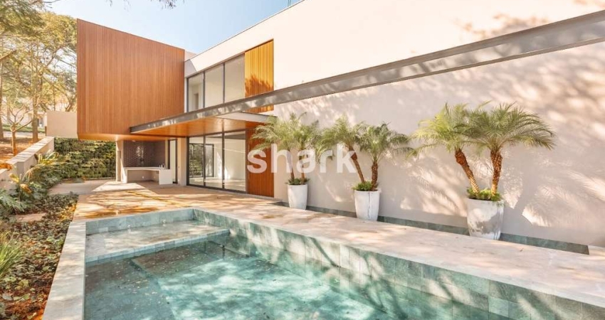Casa para venda por R$ 9.700.000,00 / R$ 70.000,00 mês  em Tamboré, Santana de Parnaíba/SP