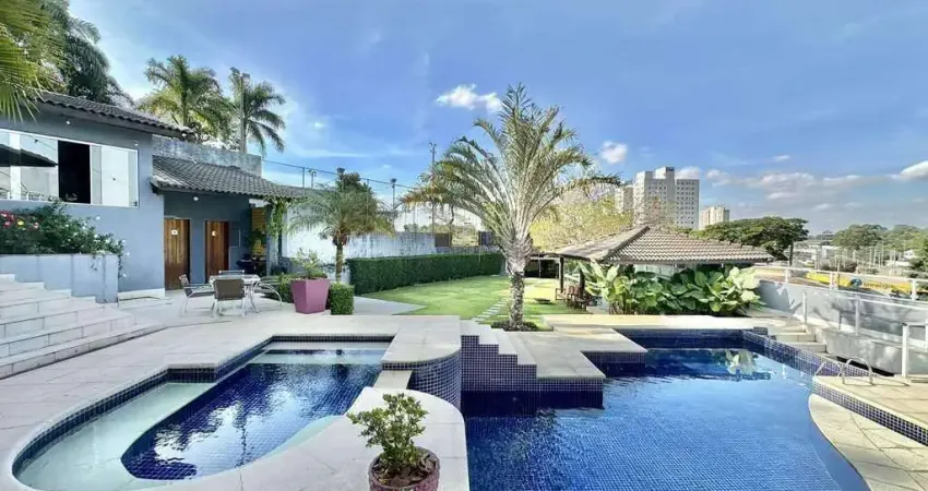 Casa em condomínio fechado com 4 quartos à venda na Chácara dos Junqueiras, Carapicuíba