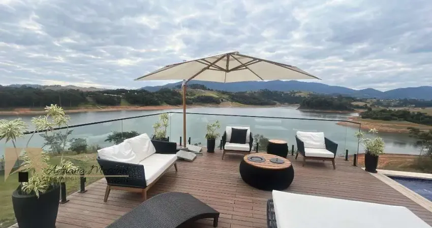 Venda de sobrado de luxo em condomínio - 4 quartos, 4 suítes, 6 banheiros - joanópolis-sp, residencial santa fé iii.