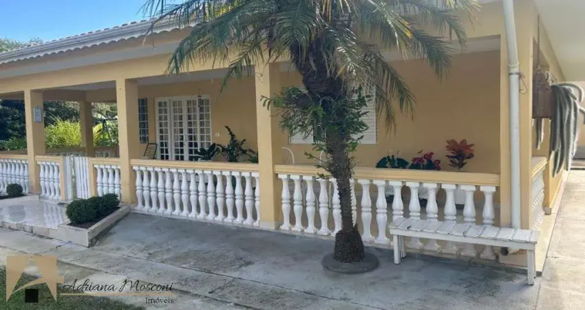 Chácara à venda em vargem-sp, residencial guaraiúva: 2 quartos, 2 suítes, 1 sala, 3 banheiros, 4 vagas de garagem, 100m².