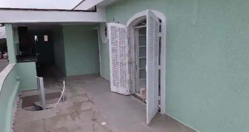 Sobrado no Parque São Vicente, Mauá-SP, com 3 quartos