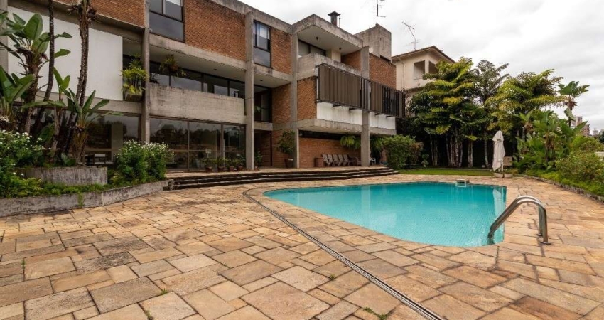 Alugar casa com 4 quartos em Pacaembu São Paulo SP