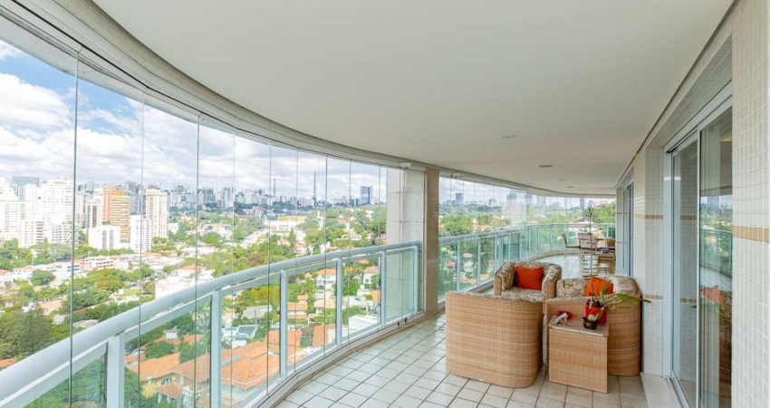 Luxuosa Cobertura Duplex à Venda em São Paulo - Pacaembu