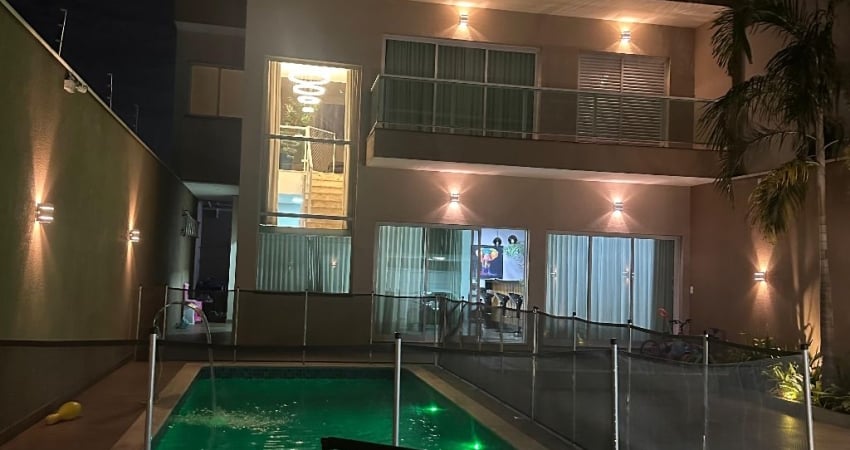 lindo sobrado com piscina aquecida e 3 dormitórios  bairro terras sta maria em Hortolândia/SP