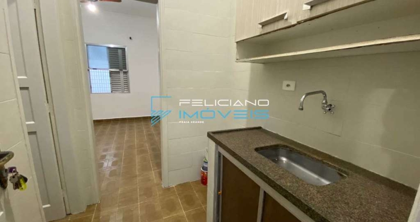 Kitnet com 1 quarto, Canto do Forte, Praia Grande - R$ 180 mil, Cod: 5651