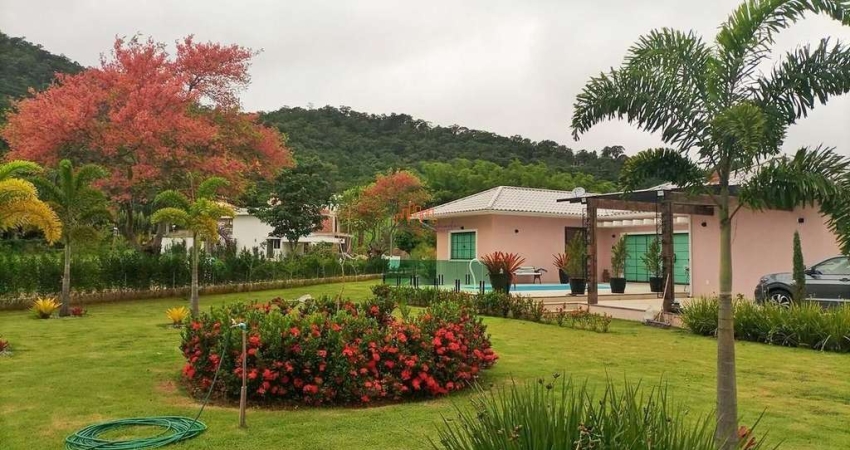 Casa em Condomínio para Venda em Maricá, Ubatiba, 3 dormitórios, 2 suítes, 3 banheiros, 2 vagas
