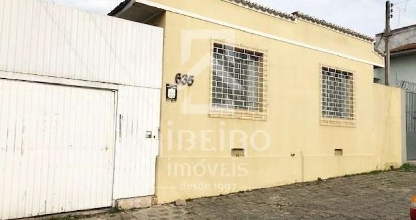 Casa com 3 quartos para alugar na Rua Tenente Djalma Dutra, 635, Centro, São José dos Pinhais