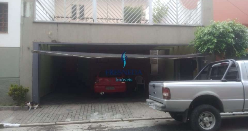 Sobrado a  Venda no Bairro da Vila Prudente:  4 dormitórios  sendo  4 suítes- 3 vagas.
