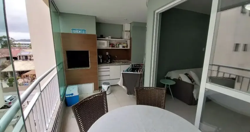 Apartamento 2 dormitórios quadra do mar Canasvieiras