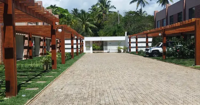Casa 3/4, sendo 3 suítes, sala dois ambientes, 680.000,00 porteira fechada