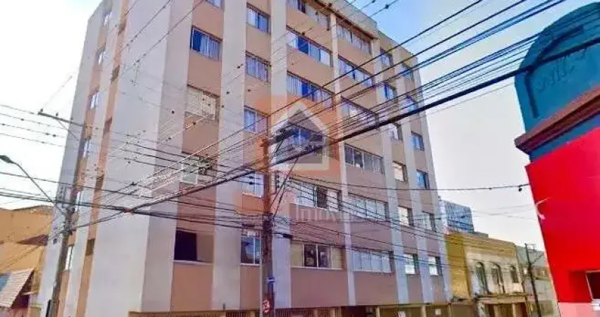 Apartamento semimobiliado à venda na região Central