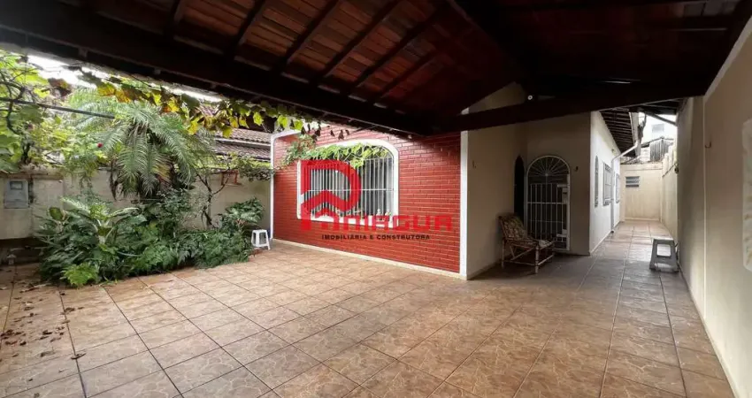 Casa com 3 quartos, Ocian, Praia Grande - R$ 739 mil, Cod: 7260