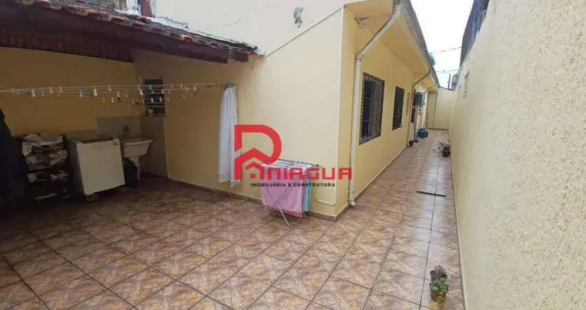 Casa com 3 quartos, Balneário Maracanã, Praia Grande - R$ 505 mil, Cod: 7574