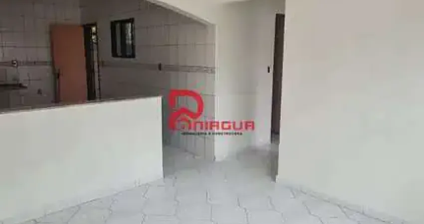 Casa com 2 quartos, Balneário Maracanã, Praia Grande - R$ 395 mil, Cod: 7558