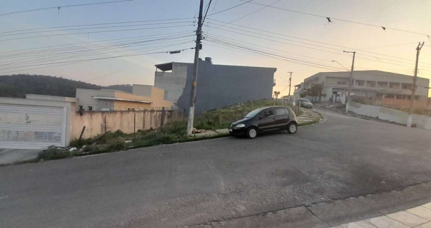 Ótimo terreno de esquina