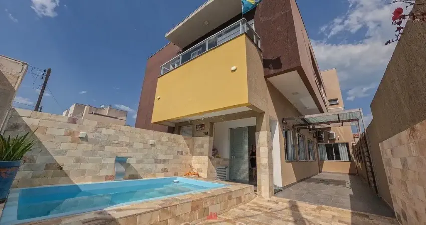 Amplo apartamento garden com piscina no Centro.