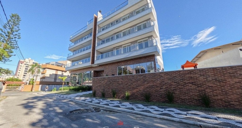Apartamento Garden com 04 suítes e 02 vagas em Caiobá!