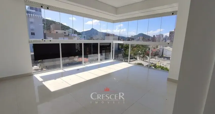 Cobertura com 03 suítes com vista para a Praia Mansa.