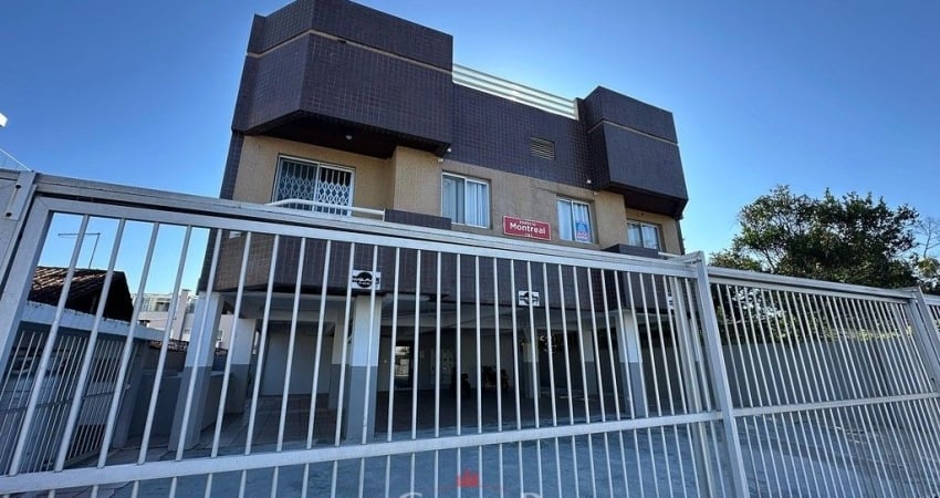 Cobertura duplex localizada à poucos metros da praia de Caiobá!