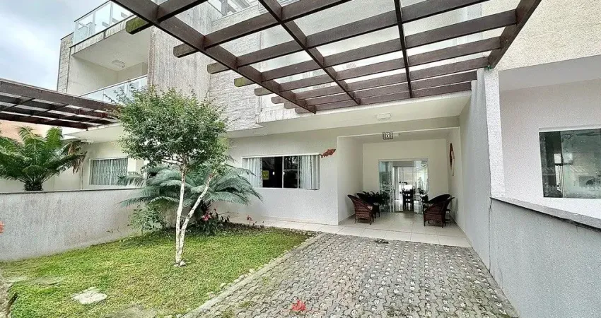 Casa com 3 quartos à venda na Rua Natal, 92, Praia de Leste, Pontal do Paraná