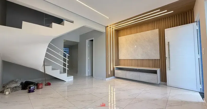 Sobrados com 2 quartos a venda em Matinhos