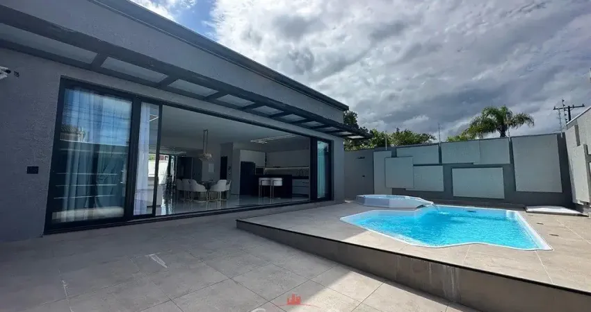 Casa com 5 quartos à venda na Rua Santa Rita de Cassia, Sertãozinho, Matinhos