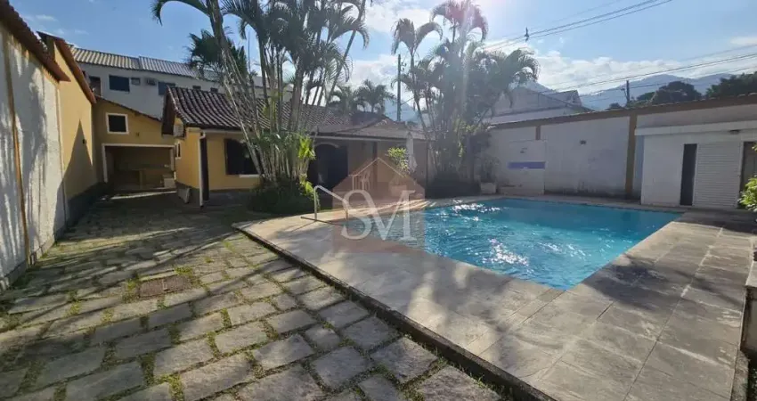 CASA VARGEM GRANDE 7 QUARTOS , 4 SUÍTES ,ÁREA DE 900M² DE TERRENO , ACEITA FINACIAMENTO.....
