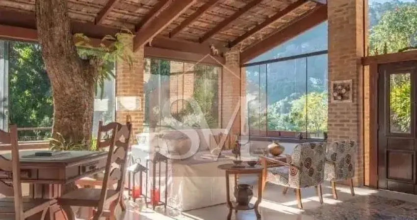 MANSÃO NO ITANHANGÁ COM 13 QUARTOS , 6 SUÍTES , MAIS 2 SUÍTES  MASTER .......16.000M² DE TERRENO COM ÁREA CONSTRUIDA DE 1.000M²...COM VISTA PARA O MAR...