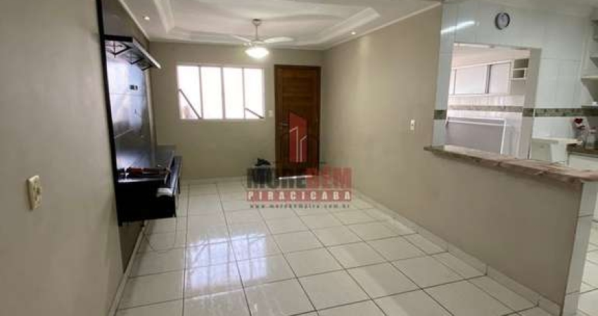 Casa a venda no bairro Vila Cristina, super espaçosa!