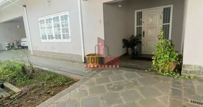 Casa no Bairro Nova Piracicaba,  4 quartos, 2 suítes, 2 vagas de garagem, 375 m²