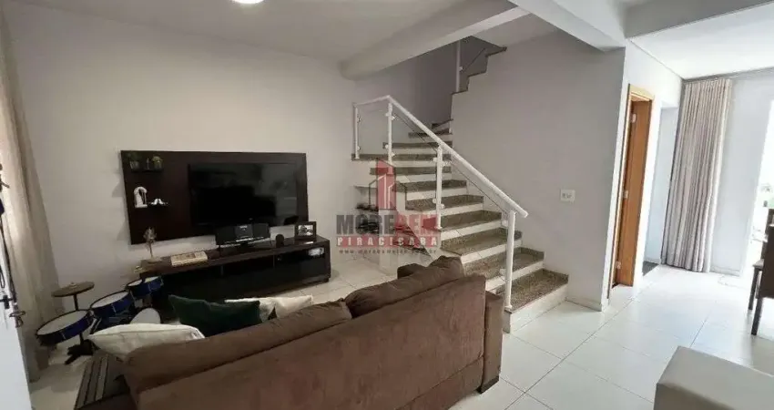 Casa de Condomínio à Venda com 3 quartos, 4 banheiros, 2 vagas e 200,07m²