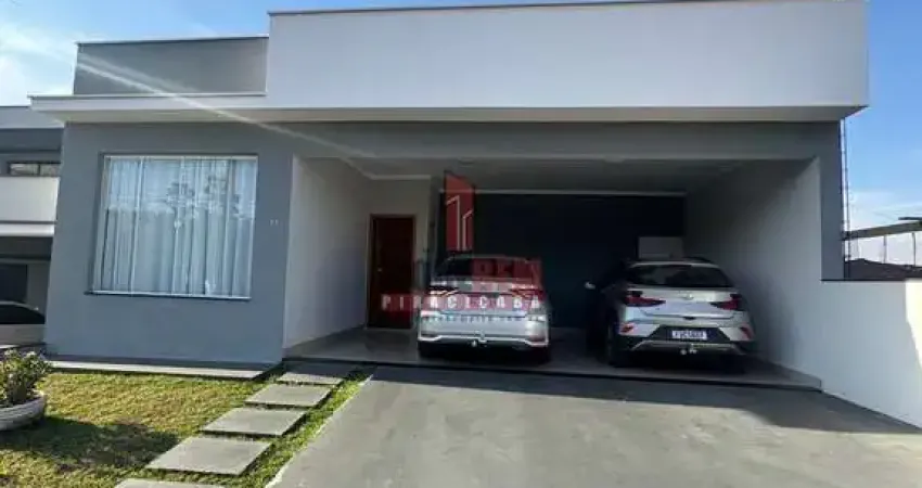 Casa térrea, nova, em condomínio, 3 dorms, suite, armários