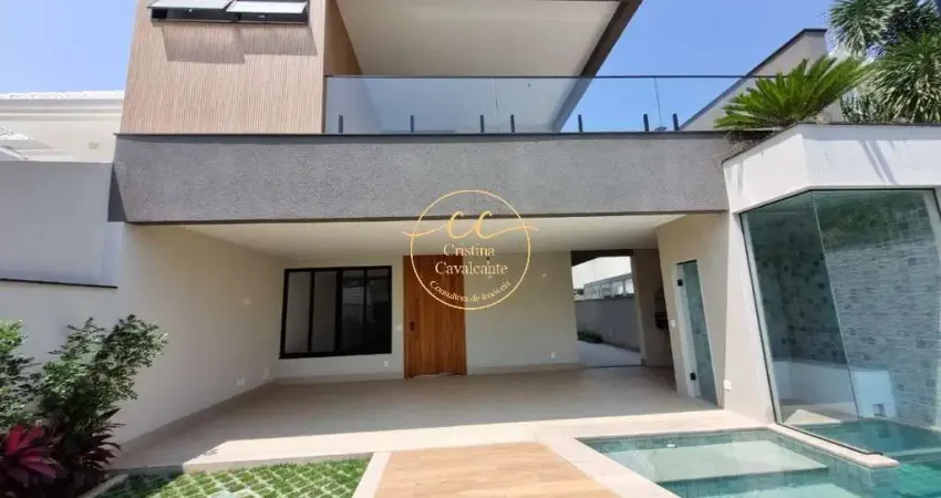 Casa de luxo no recreio dos bandeirantes: 5 quartos, 4 suítes, 469m², piscina e condomínio riviera del sol.