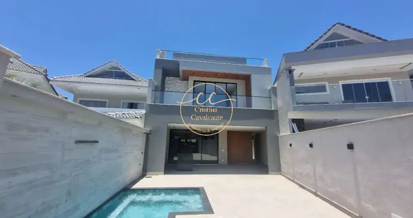 Casa contemporânea triplex à venda no recreio dos bandeirantes, rio de janeiro - 5 quartos, 4 suítes, 498m², 3 vagas de garagem, piscina no condomínio riviera del sol