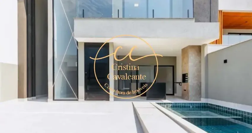 Bio-Casa triplex à venda no Recreio dos Bandeirantes, Rio de Janeiro-RJ: 5 quartos, 5 suítes, piscina e área gourmet.